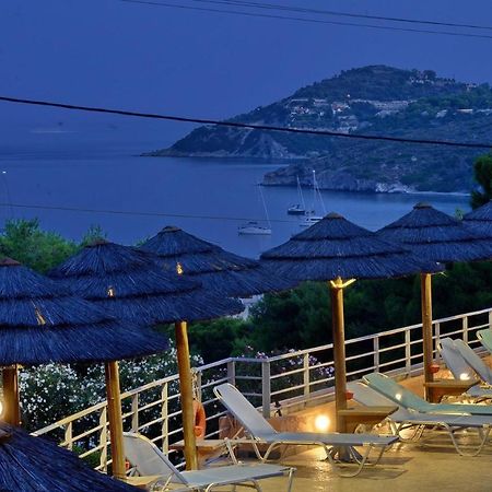 Hotel Magda Agia Marina  المظهر الخارجي الصورة