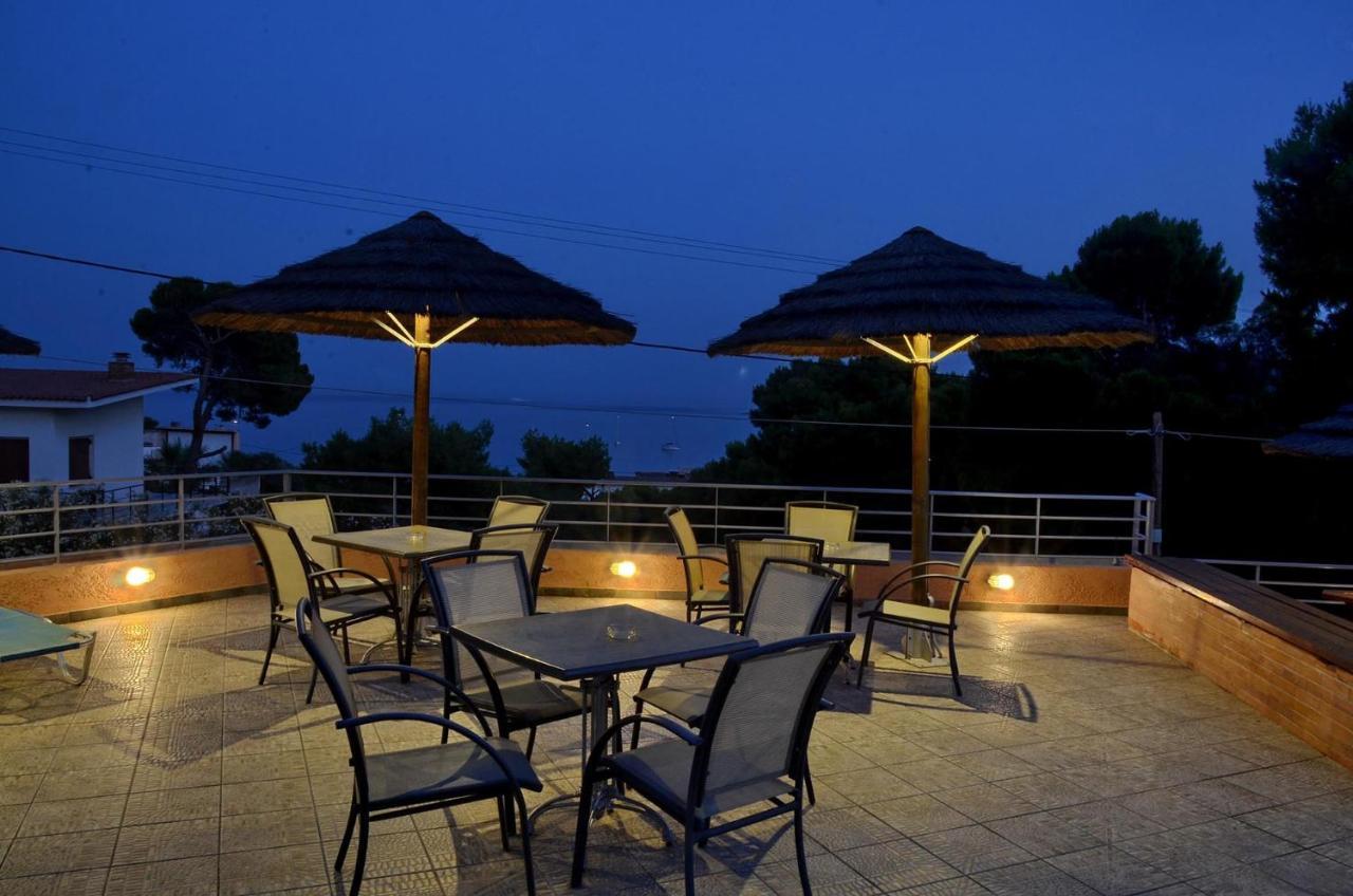 Hotel Magda Agia Marina  المظهر الخارجي الصورة