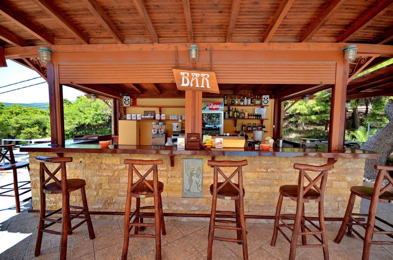 Hotel Magda Agia Marina  المظهر الخارجي الصورة